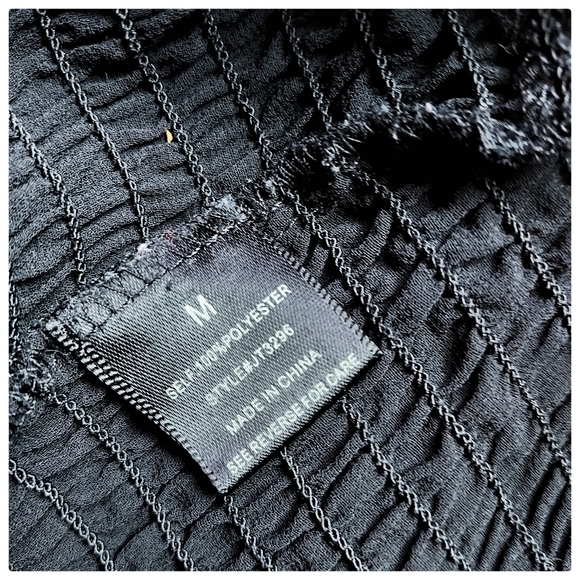 3/$30 Jealous Tomato Gothic Bellsleeve Crop Top - Picture 5 of 5